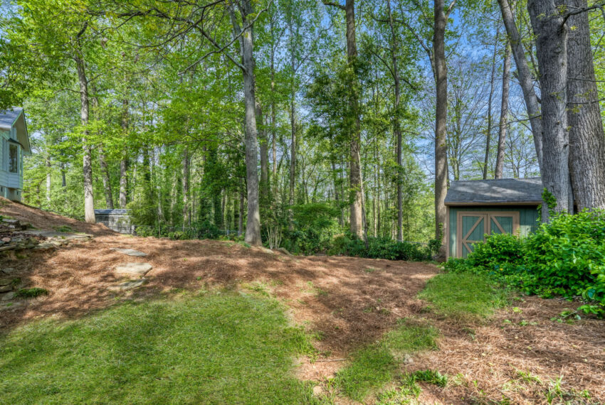 2812 Galahad Dr NE - Web Quality - 029 - 28 Exterior Rear