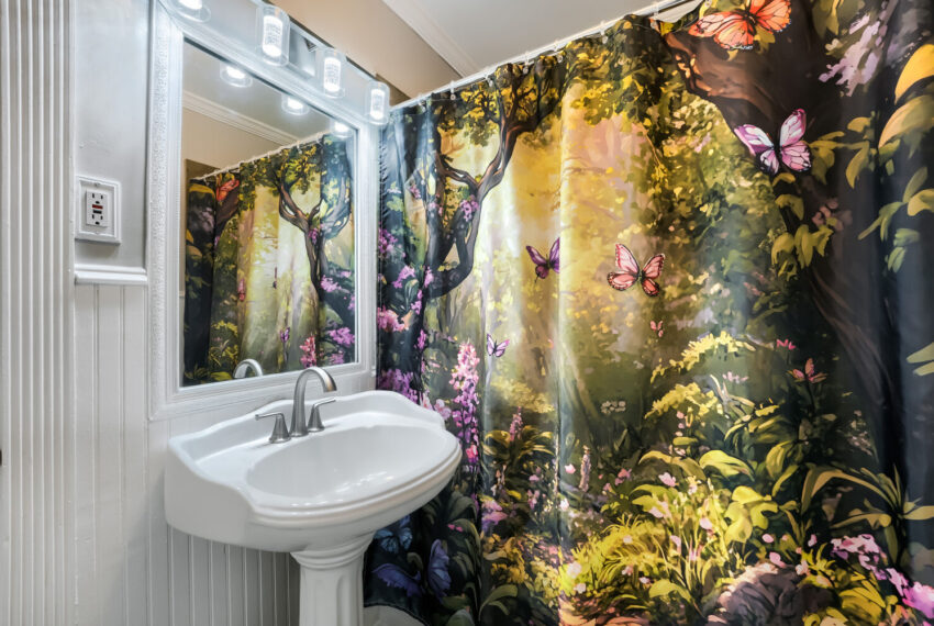 4152 Morgan Rd - Web Quality - 025 - 25 Bathroom