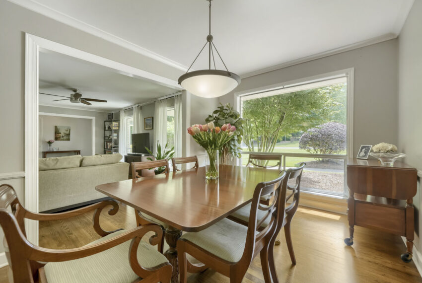 2632 Braithwood Rd NE - Web Quality - 010 - 10 Dining Room