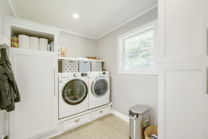2632 Braithwood Rd NE - Web Quality - 023 - 23 Laundry Room