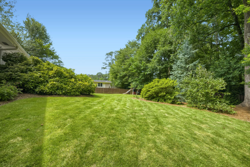 2632 Braithwood Rd NE - Web Quality - 027 - 27 Exterior Rear