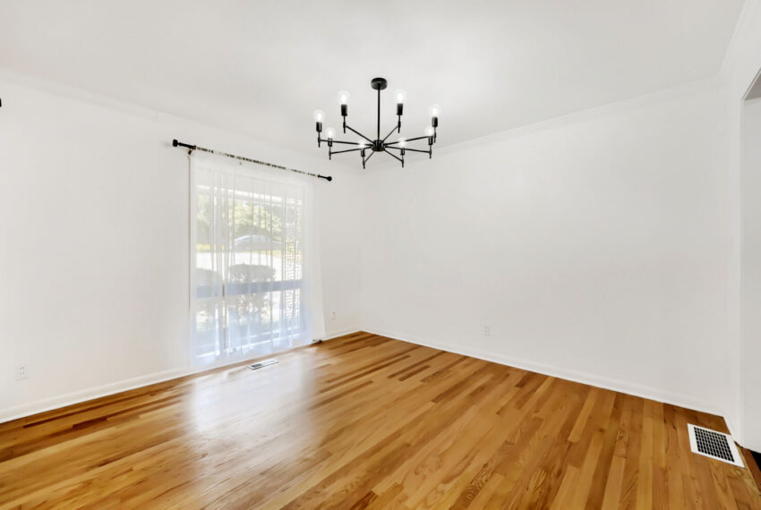2636 Whiteleigh Court NE - Web Quality - 011 - 08 Dining Room-1