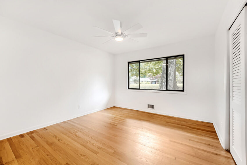 2636 Whiteleigh Court NE - Web Quality - 021 - 18 Bedroom-1