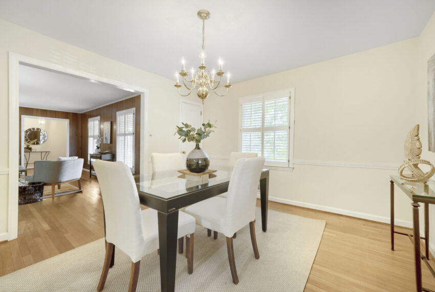 2737 Overlook Dr NE - Web Quality - 014 - 13 Dining Room
