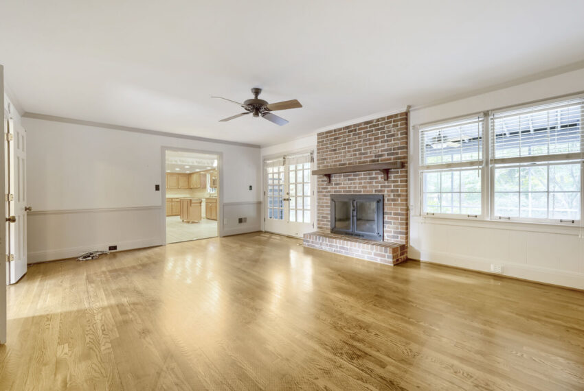 4099 Northlake Creek Cove - Web Quality - 015 - 15 Family Room